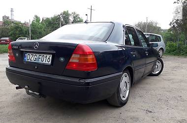 Седан Mercedes-Benz C-Class 1993 в Каменец-Подольском