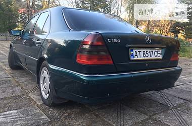 Седан Mercedes-Benz C-Class 1998 в Косові