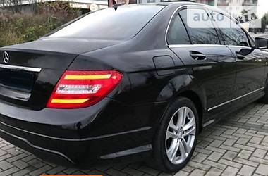 Седан Mercedes-Benz C-Class 2012 в Черновцах