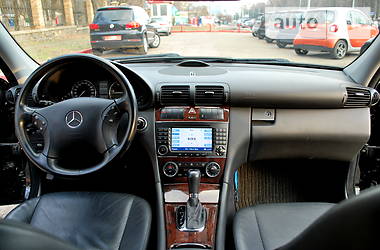 Універсал Mercedes-Benz C-Class 2006 в Києві