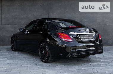 Седан Mercedes-Benz C-Class 2017 в 