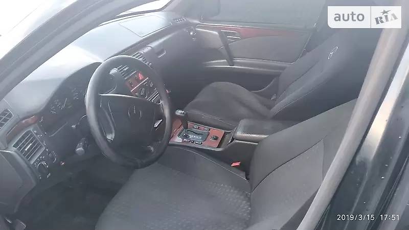 Седан Mercedes-Benz C-Class 1995 в Калуші