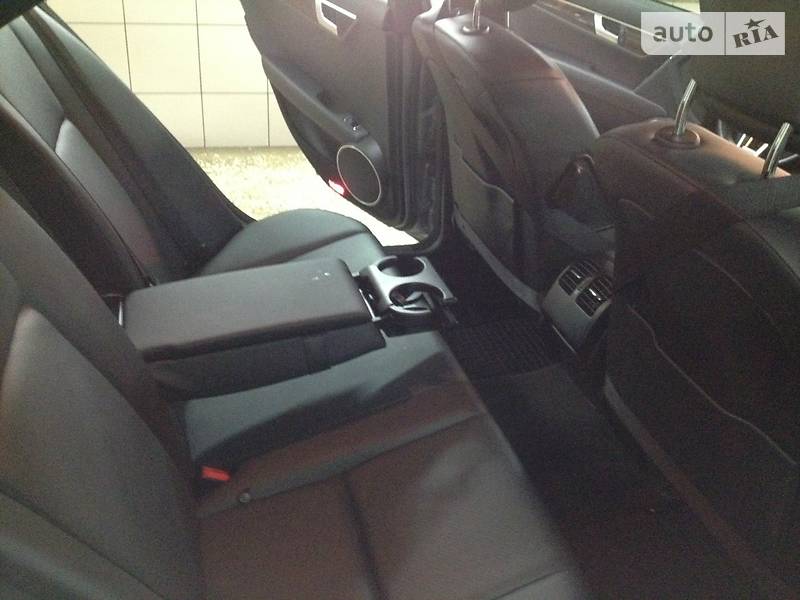 Седан Mercedes-Benz C-Class 2012 в Харкові
