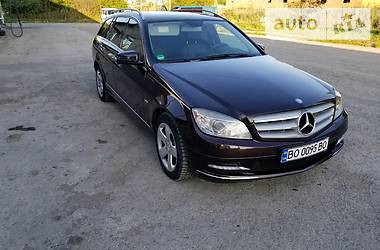 Универсал Mercedes-Benz C-Class 2011 в Бучаче