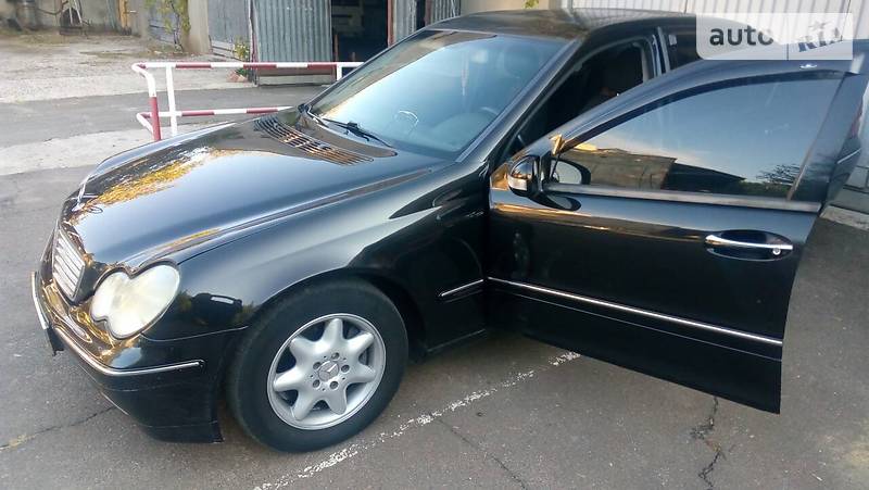 Седан Mercedes-Benz C-Class 2001 в Одесі фото 2 Седан Mercedes-Benz C-Class 2001 в Одесі