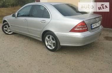 Седан Mercedes-Benz C-Class 2004 в Житомире