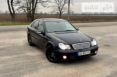Седан Mercedes-Benz C-Class 2006 в 