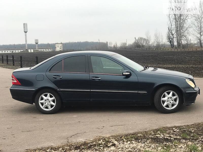 Седан Mercedes-Benz C-Class 2003 в Києві