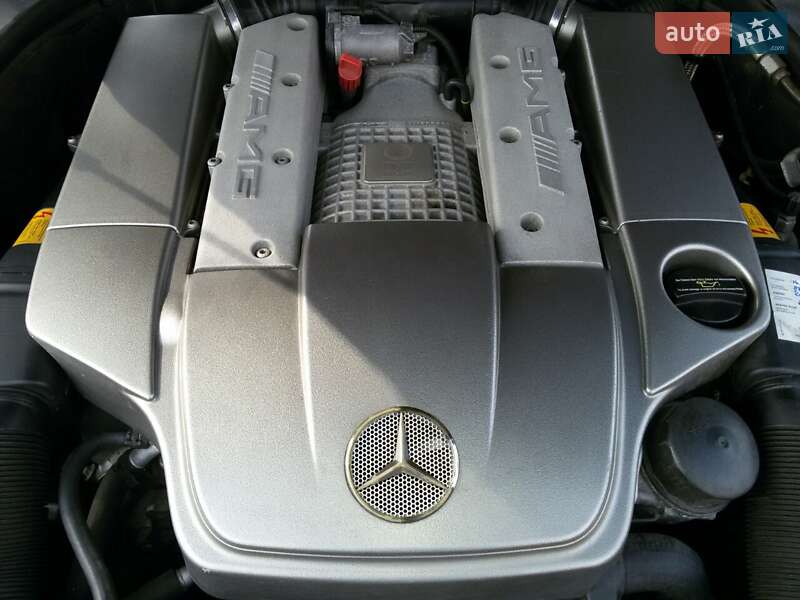 Універсал Mercedes-Benz C-Class 2002 в Чернівцях