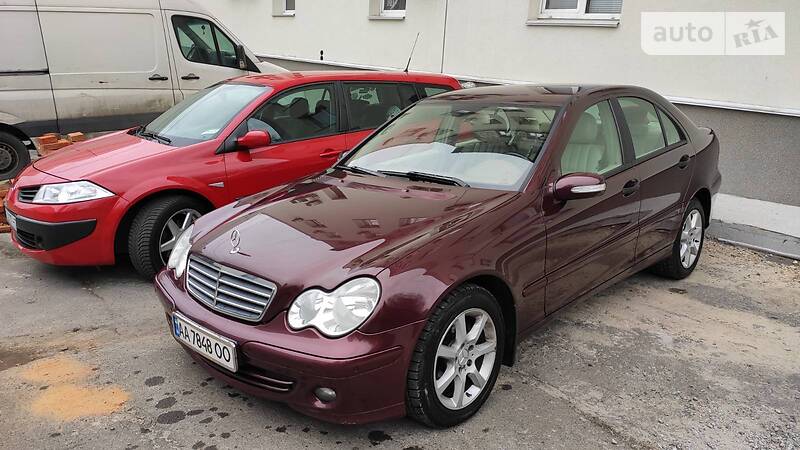 Седан Mercedes-Benz C-Class 2006 в Києві
