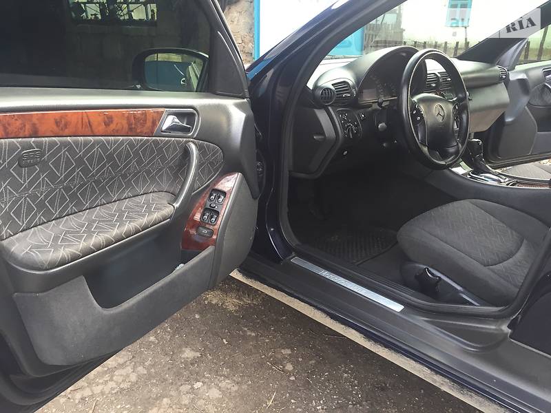 Седан Mercedes-Benz C-Class 2000 в Білогір'ї