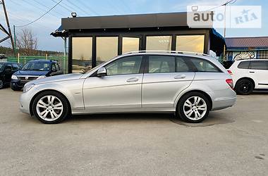 Універсал Mercedes-Benz C-Class 2009 в 