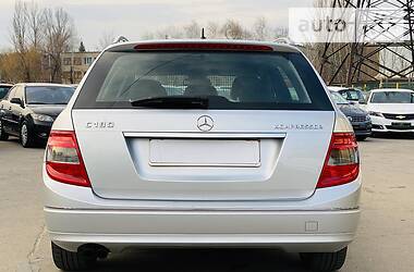 Універсал Mercedes-Benz C-Class 2009 в 