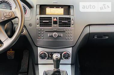 Універсал Mercedes-Benz C-Class 2009 в 