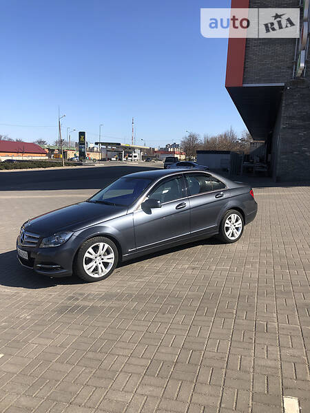 Седан Mercedes-Benz C-Class 2013 в Кривому Розі