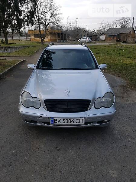 Універсал Mercedes-Benz C-Class 2001 в Дубні