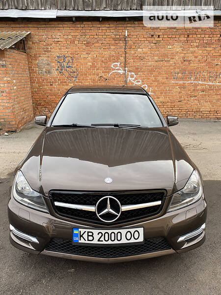 Седан Mercedes-Benz C-Class 2013 в 