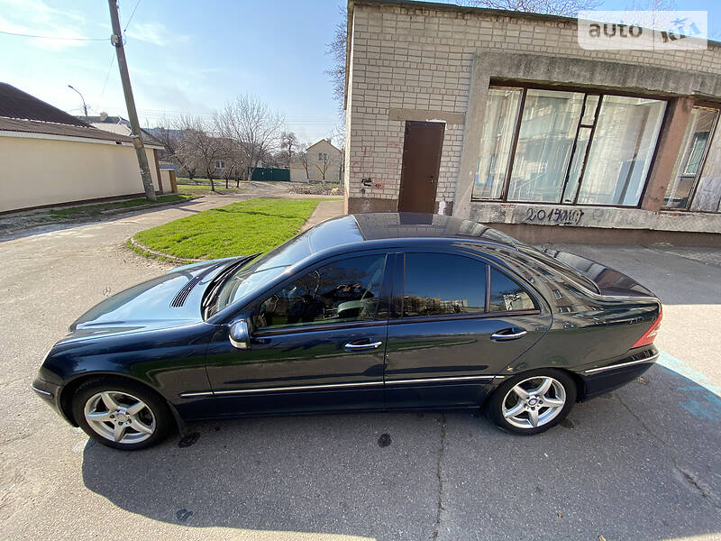 Седан Mercedes-Benz C-Class 2001 в Черкассах