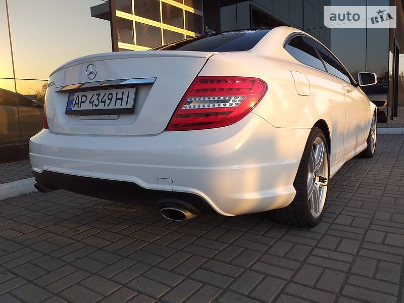 Купе Mercedes-Benz C-Class 2012 в 
