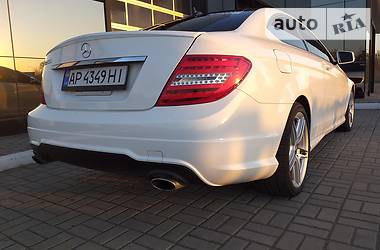 Купе Mercedes-Benz C-Class 2012 в 