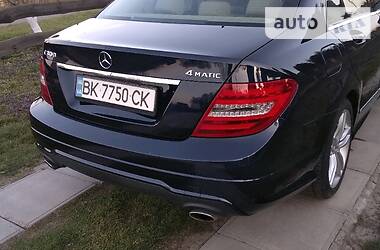 Седан Mercedes-Benz C-Class 2012 в Ровно