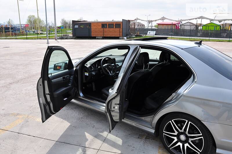 Седан Mercedes-Benz C-Class 2013 в Киеве