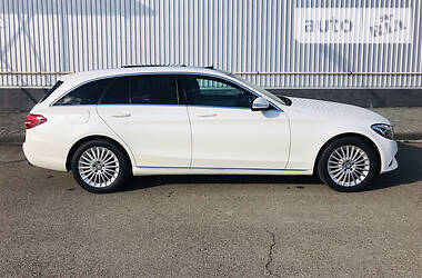 Універсал Mercedes-Benz C-Class 2014 в 