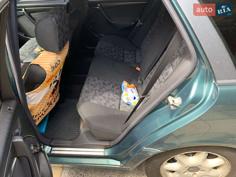 Универсал Mercedes-Benz C-Class 1998 в 