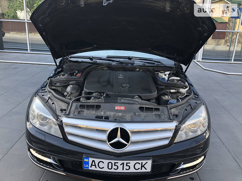 Седан Mercedes-Benz C-Class 2011 в Луцке