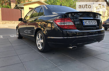 Седан Mercedes-Benz C-Class 2011 в 