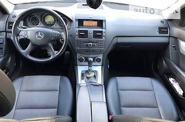 Седан Mercedes-Benz C-Class 2011 в 