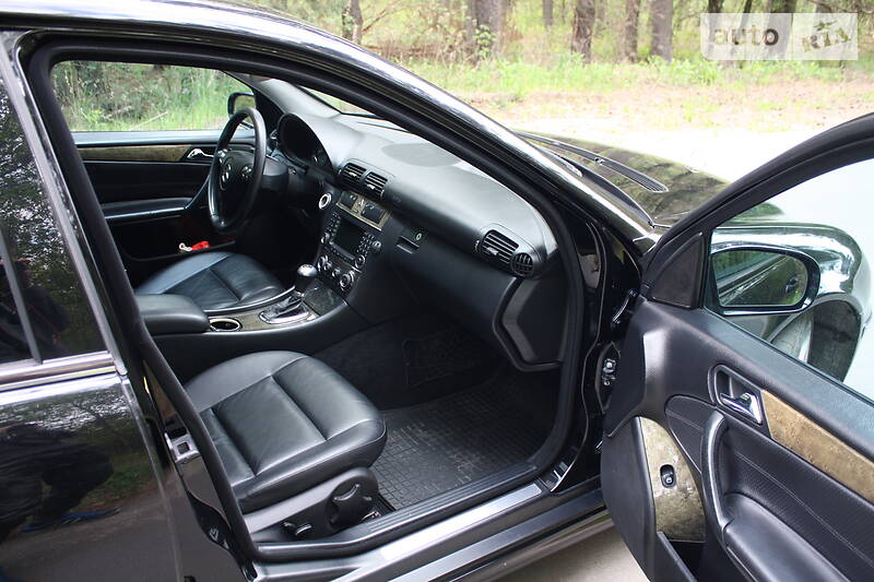 Седан Mercedes-Benz C-Class 2006 в Шостці