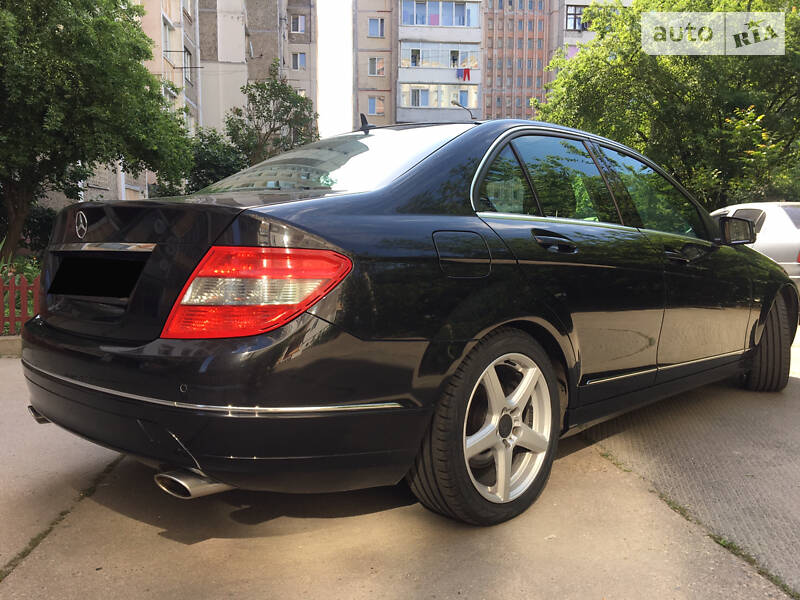 Седан Mercedes-Benz C-Class 2008 в Полонном