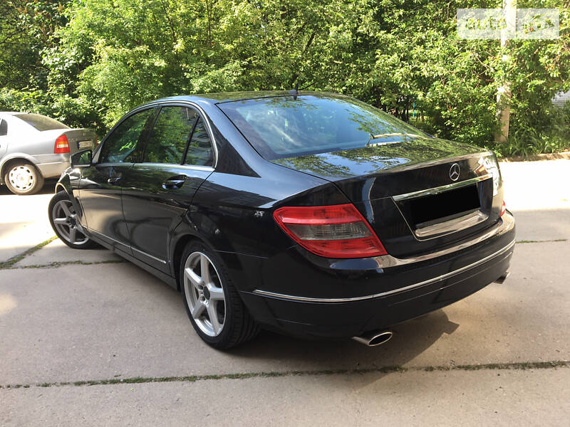 Седан Mercedes-Benz C-Class 2008 в Полонном
