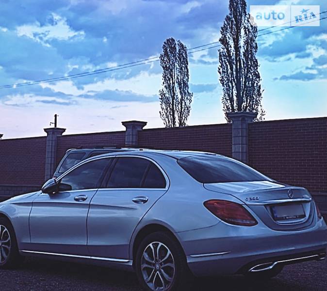Седан Mercedes-Benz C-Class 2014 в Лубнах