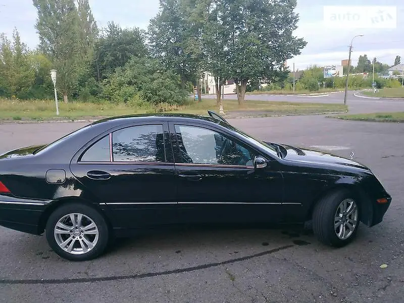 Mercedes-Benz C-Class 2004 VIN WDBRF40J34F531684 фото оголошення 11 з 52