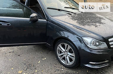 Универсал Mercedes-Benz C-Class 2014 в Харькове