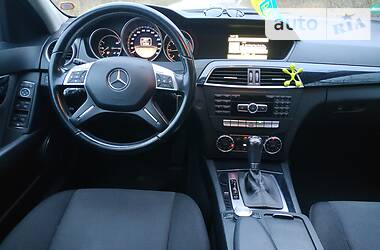 Mercedes-Benz C-Class 2011