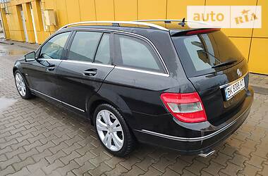 Универсал Mercedes-Benz C-Class 2010 в Ровно