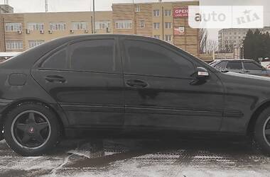 Седан Mercedes-Benz C-Class 2002 в Житомире