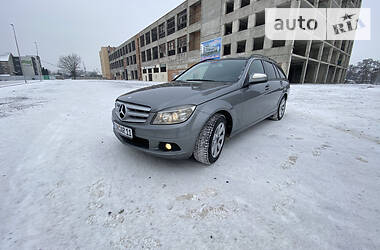 Универсал Mercedes-Benz C-Class 2008 в Тернополе