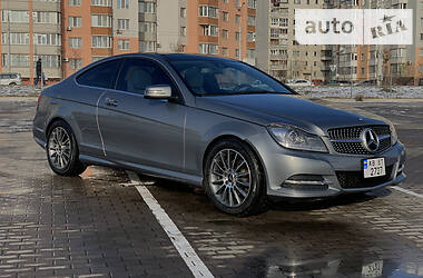 Купе Mercedes-Benz C-Class 2012 в Виннице