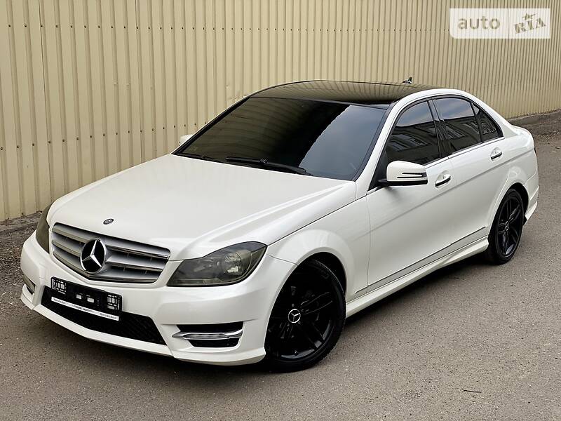 Седан Mercedes-Benz C-Class 2011 в 