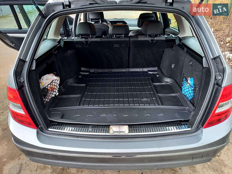 Універсал Mercedes-Benz C-Class 2014 в Харкові
