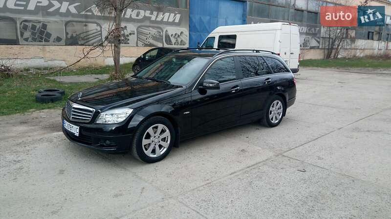 Универсал Mercedes-Benz C-Class 2009 в Львове
