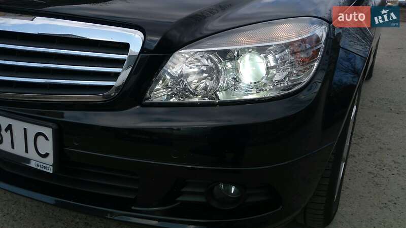 Универсал Mercedes-Benz C-Class 2009 в Львове
