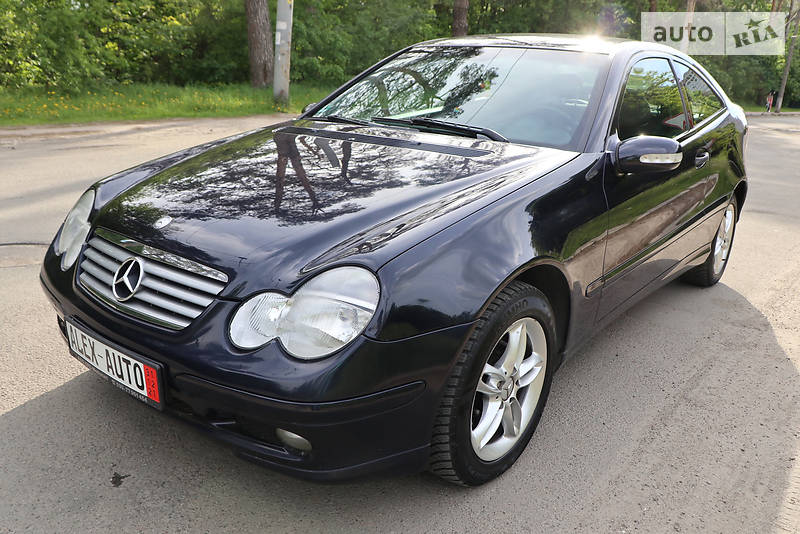 Хэтчбек Mercedes-Benz C-Class 2004 в Киеве