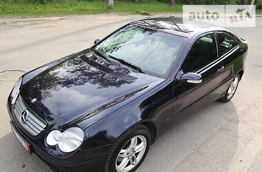 Хэтчбек Mercedes-Benz C-Class 2004 в Киеве