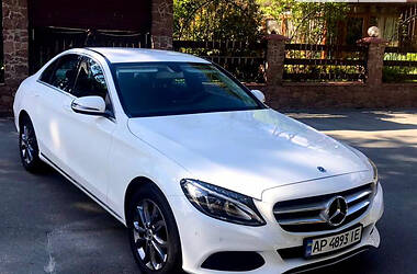 Седан Mercedes-Benz C-Class 2017 в 
