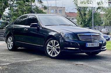 Седан Mercedes-Benz C-Class 2012 в Киеве